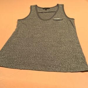 Elizabeth and James top gray. Size M.
